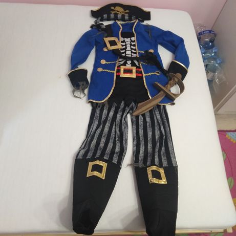 Pirat przebranie strój karnawałowy 7-8 lat