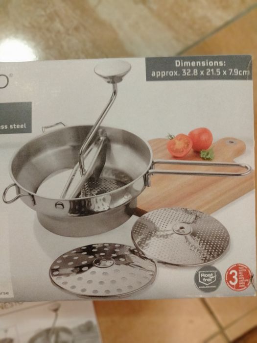 Przecierak do warzyw i owoców ze stali szlachetnej, z 3 sitami