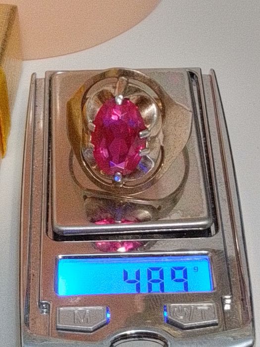 Złota landrynka z czasów PRL-u