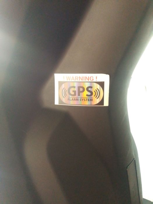Наліпка наклейка стікер на скутер, мотоцикл, авто GPS alarm