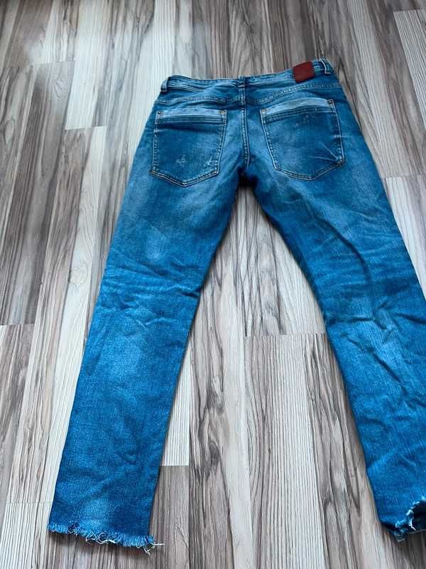 Spodnie dżinsowe jeans dżinsy Zara boyfriend z przetarciami luźne S