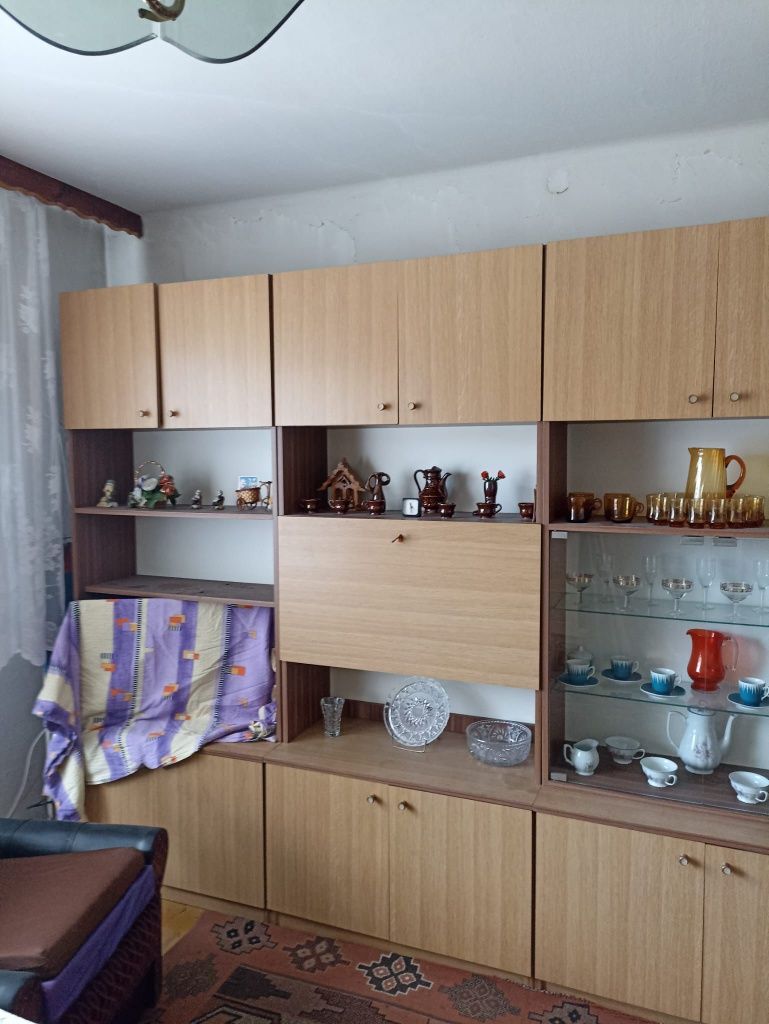 Meble pokojowe z lat 90