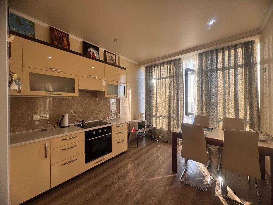 Аркадия. 1к квартира с ремонтом в ЖК Гольфстрим, 48 м. Вид на Тенистую