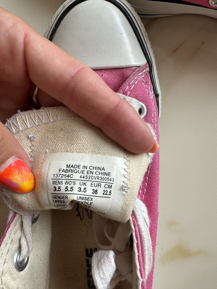 Trampki jak nowe firmy Converse 36