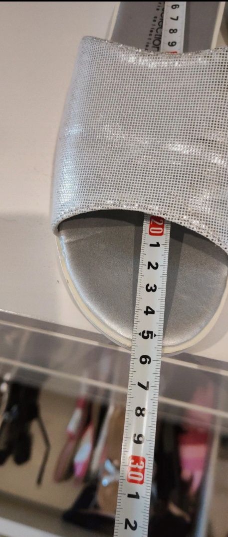 Srebrne klapki-Bonprix/39nr-25cm dł.wkładki.