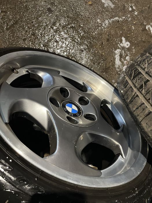 Koła felgi bmw e34 e36 e30 Msystem 2 kute opony pirelli pzero nero