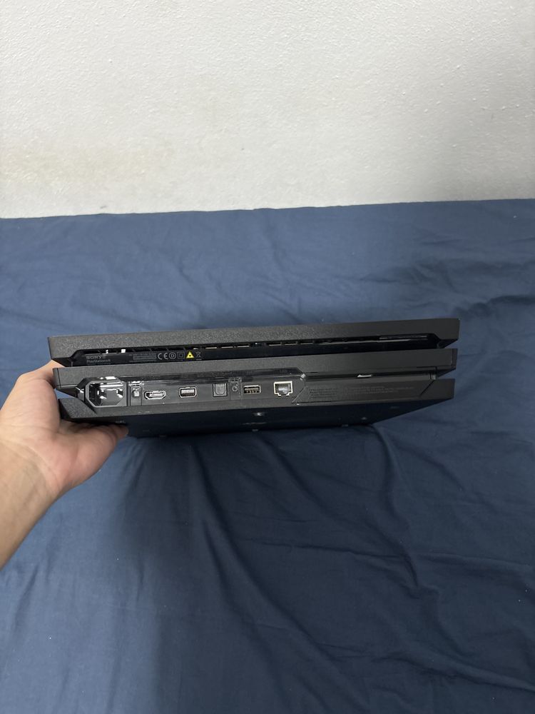 PS4 pro 1TB, sem garantia