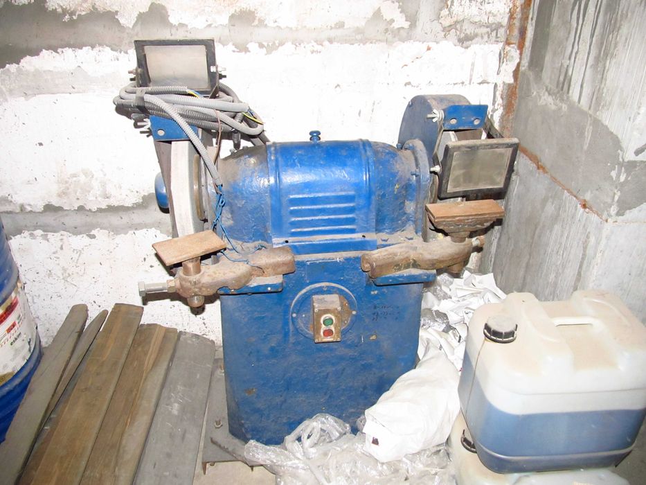 Станок обдирочно-заточной 3Б634