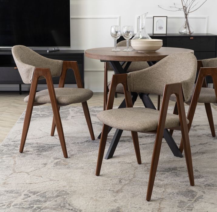 Стілець м'який кухонний скандинавський для їдальні салону Бежевий