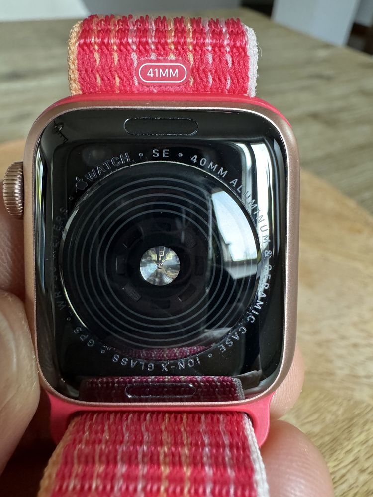 Apple Watch SE GPS 40mm rose gold