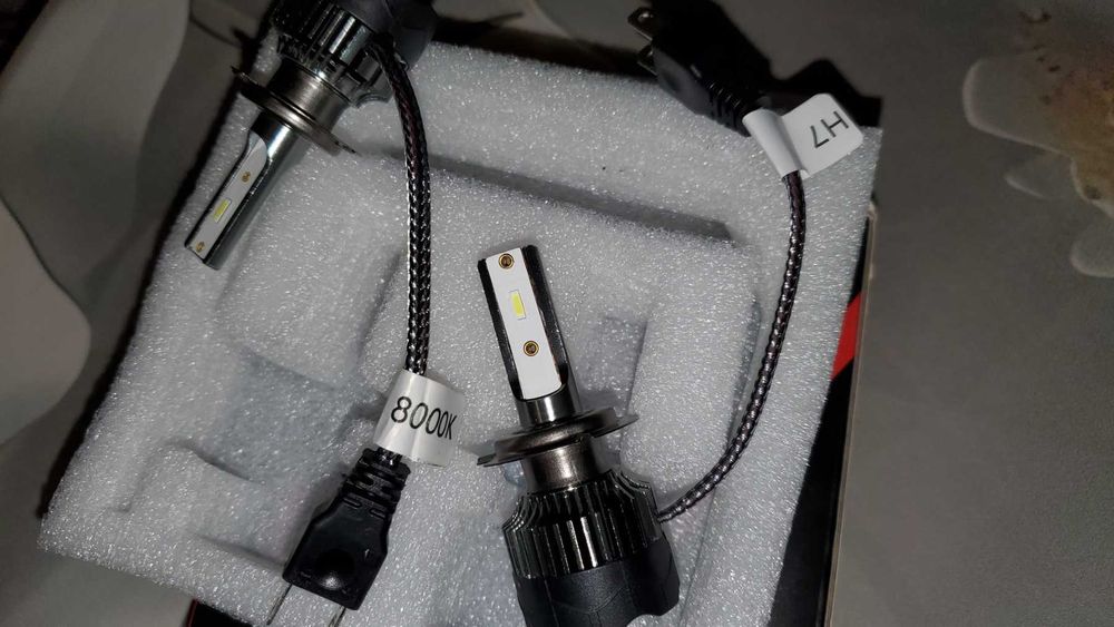 Світлодіодні лампи H7, 8000K White Blue, 600000LM 800W