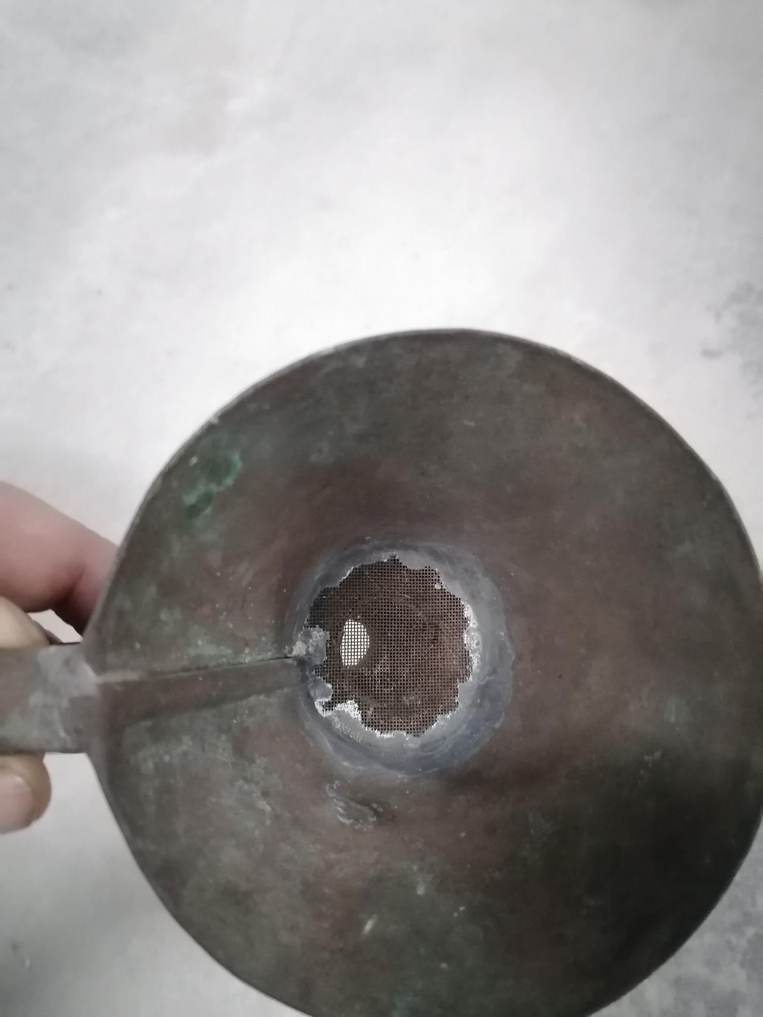 Funil em Latão Estanhado Vintage