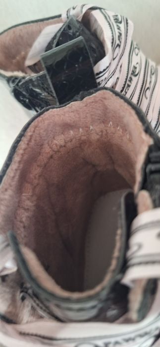 Nowe Botki APAWWA dziewczęce rozmiar 26 ocieplane