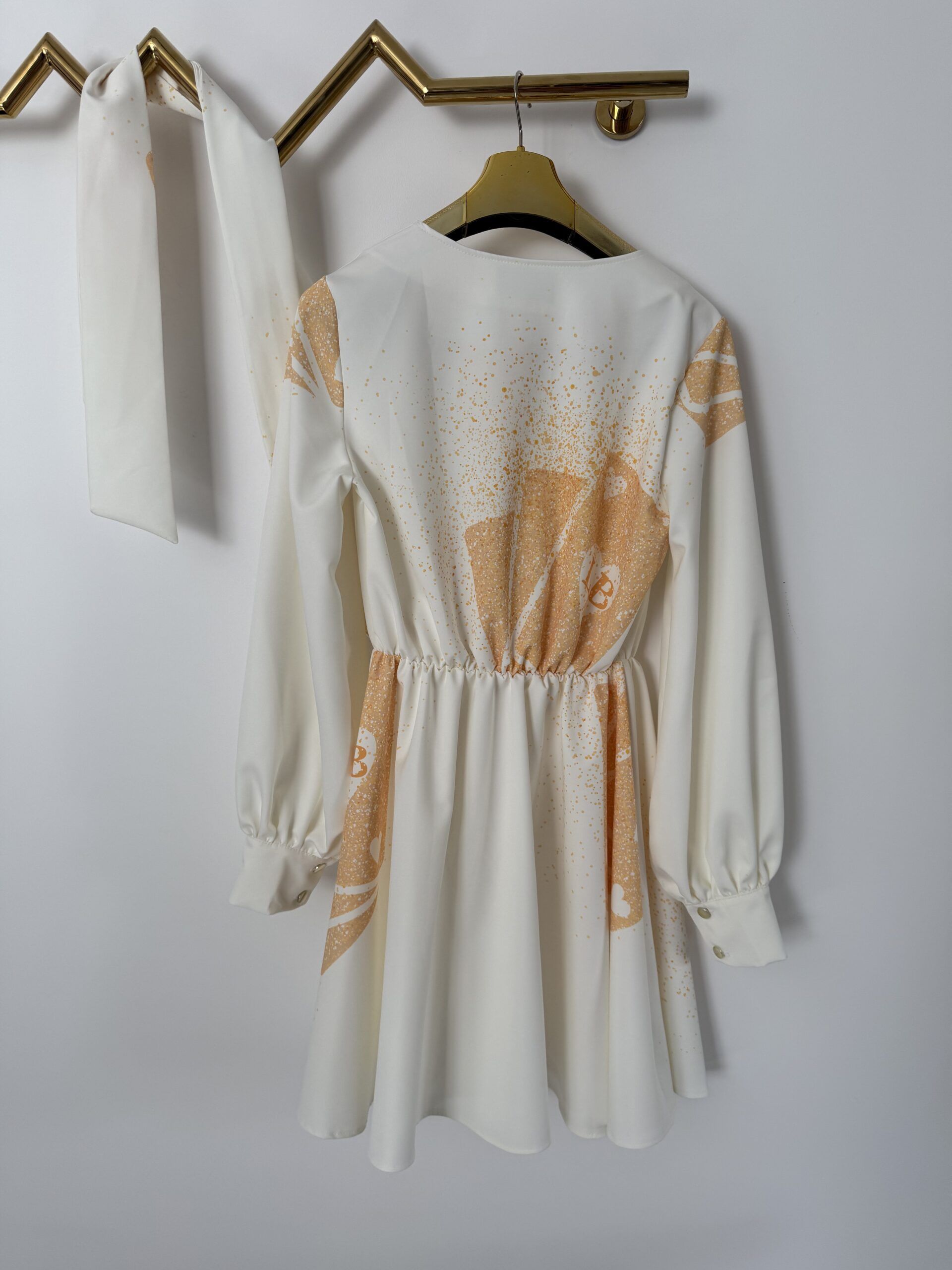 Sukienka Lola Bianka sukienka wizytowa elegancka oversize