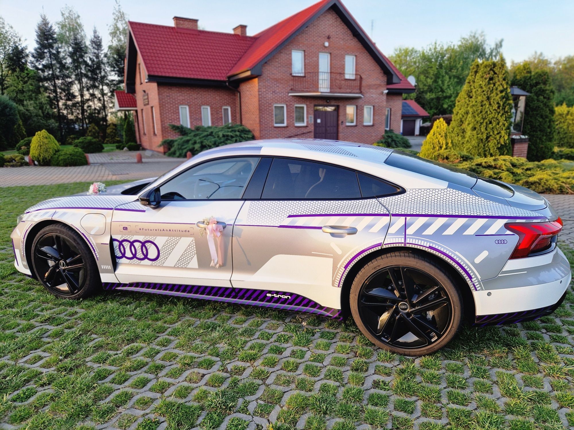 Najnowsze Audi RS E-TRON GT  lub RS5 do Ślubu DAYTONA GREY - z kierowc