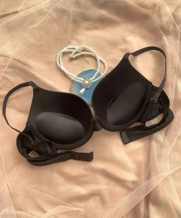 Чорний  ліфчик із пуш-ап