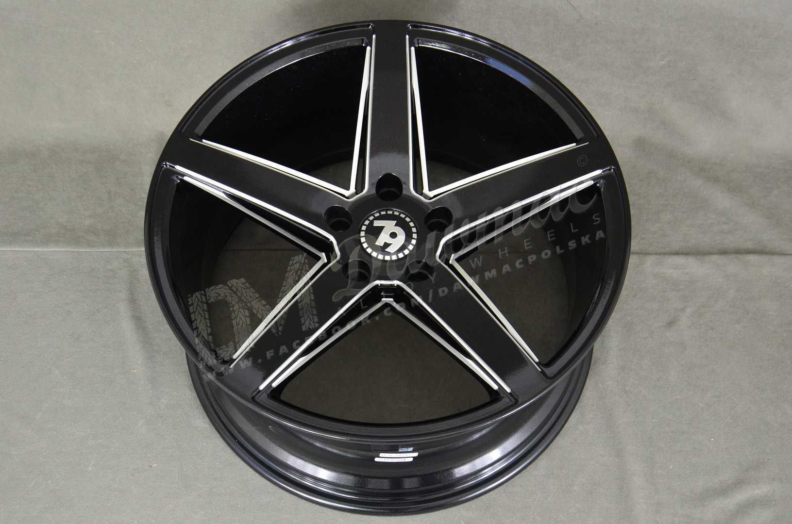 Felgi Seventy9 SV-N 19" 9,5J ET38 5x112 BE