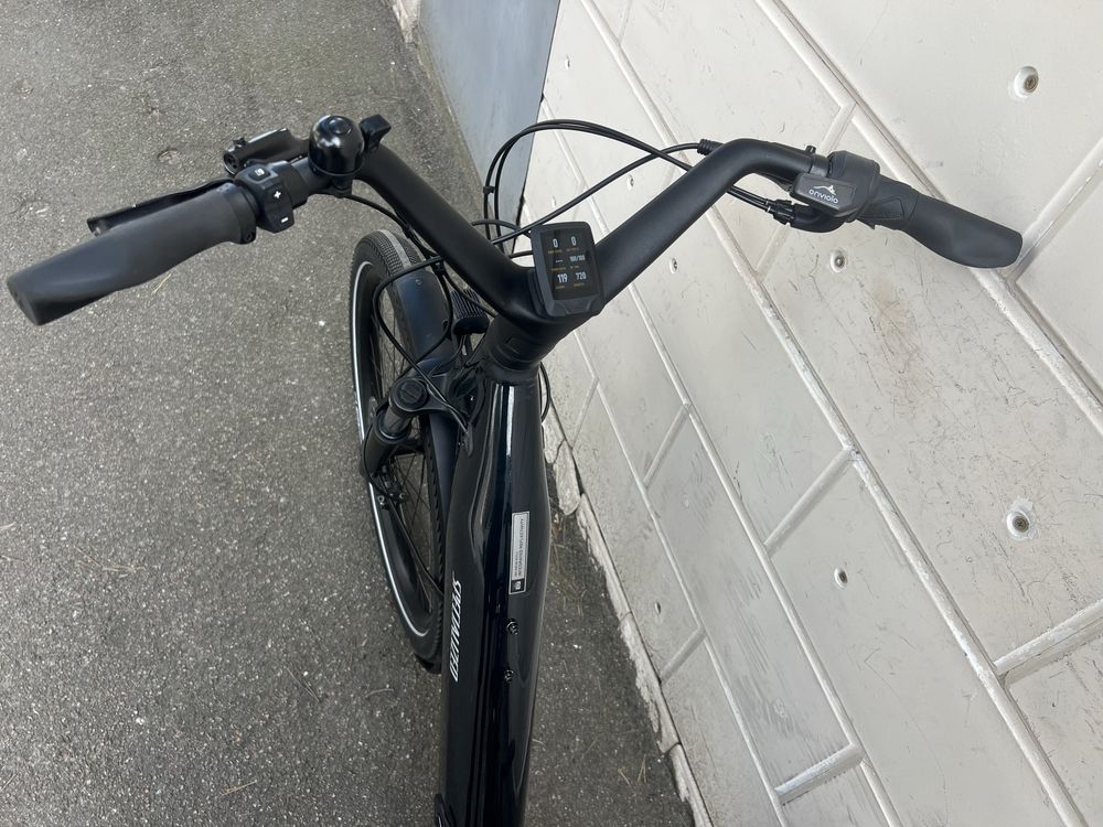 Електровелосипед Specialized Turbo Como 3.0 2024 28