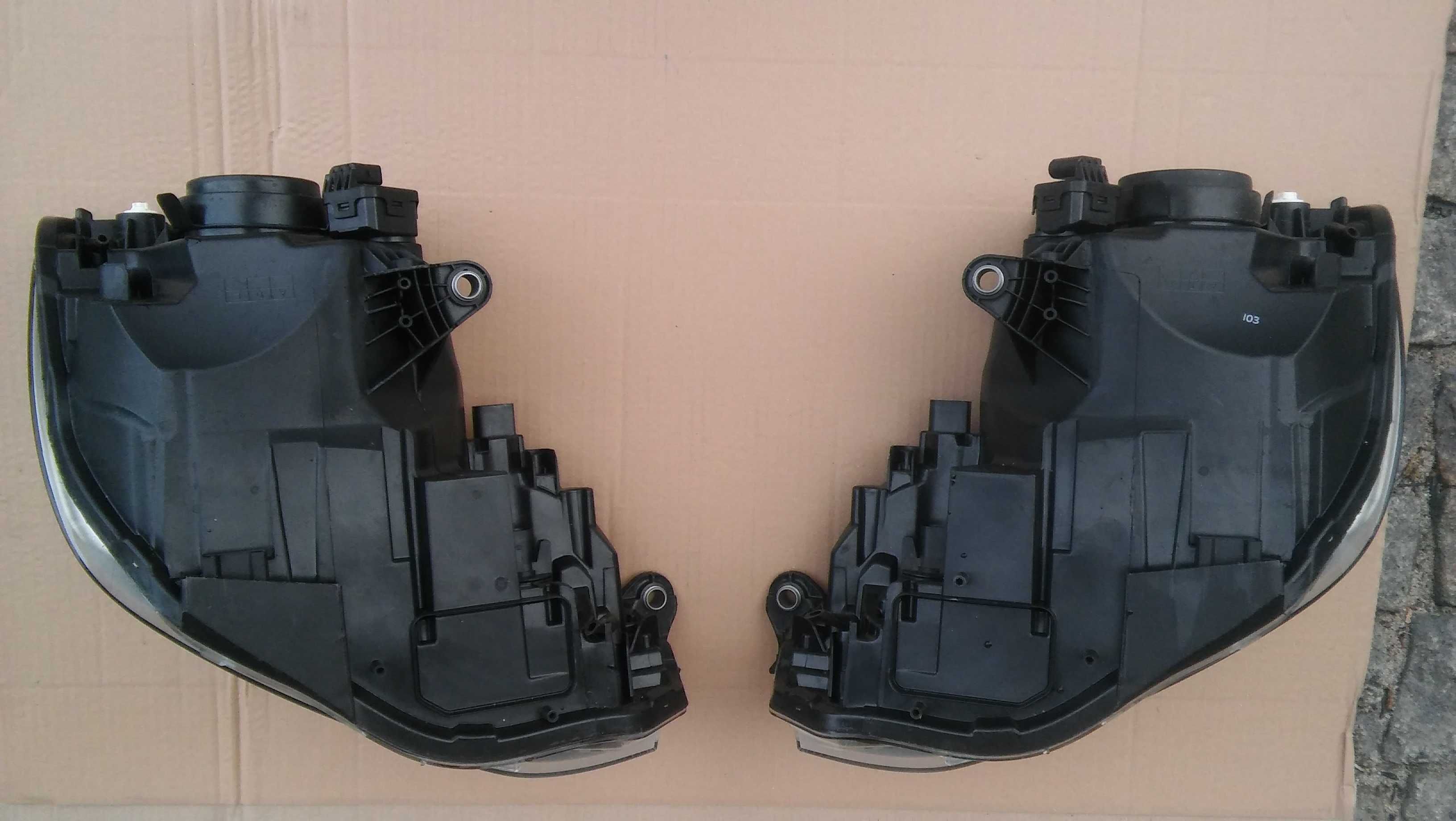 VW Up,E-Up,ELEKTRYK,od 16r,lampy przód,Lewa+Prawa,orygina,Hella,Niemcy