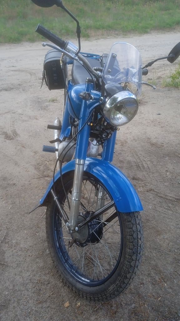 Мінськ М105 трискоросний.