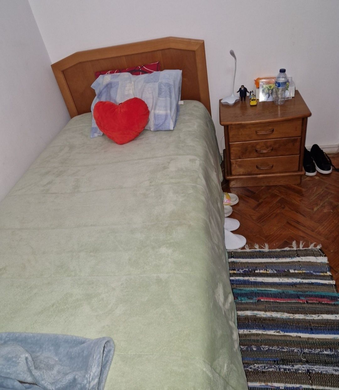 Cama de solteiro com colchao
