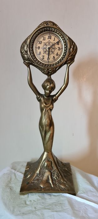 Zegar mosiężny stojący