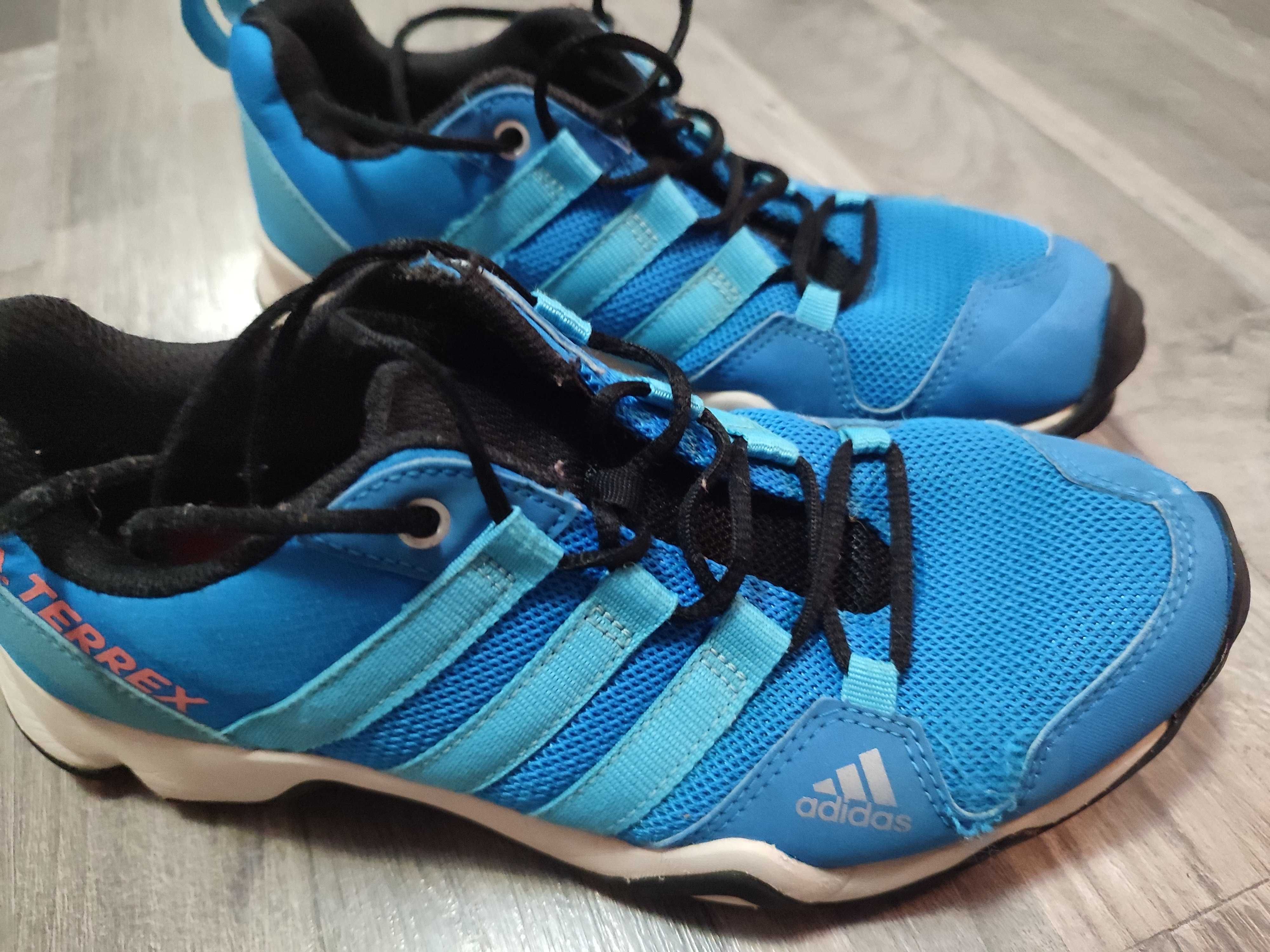 Buty dla dziewczynki Adidas