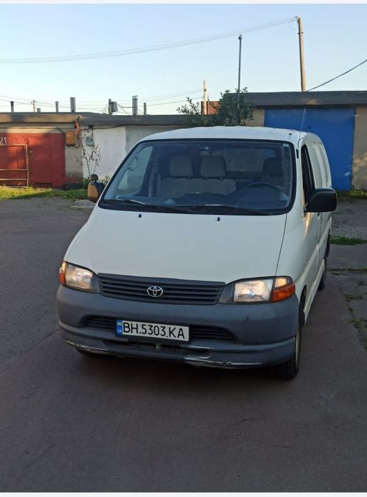 Toyota Hiace 2005 год D4D