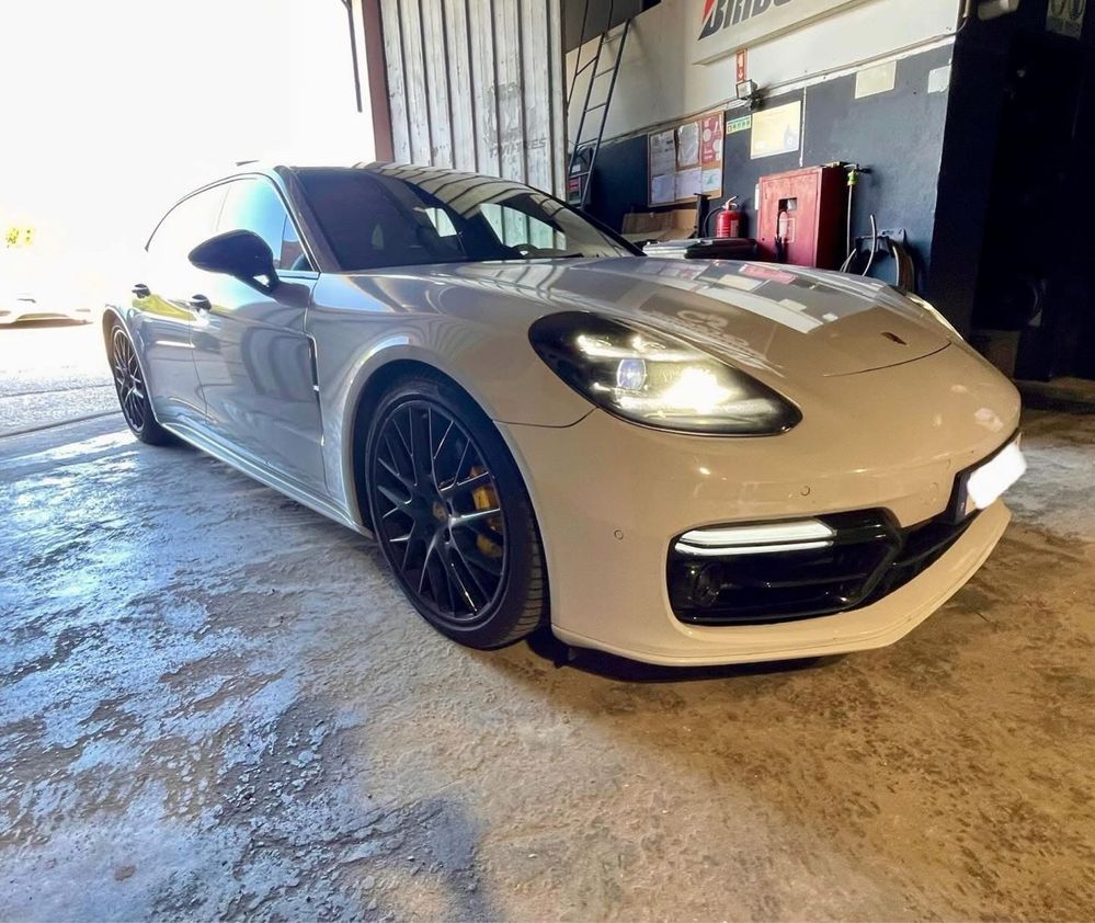 Porche sport turismo
