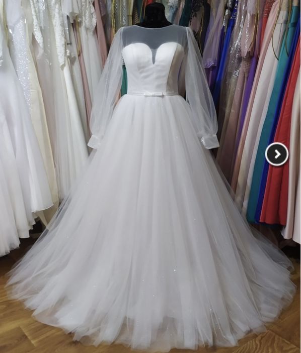 Весільна сукня