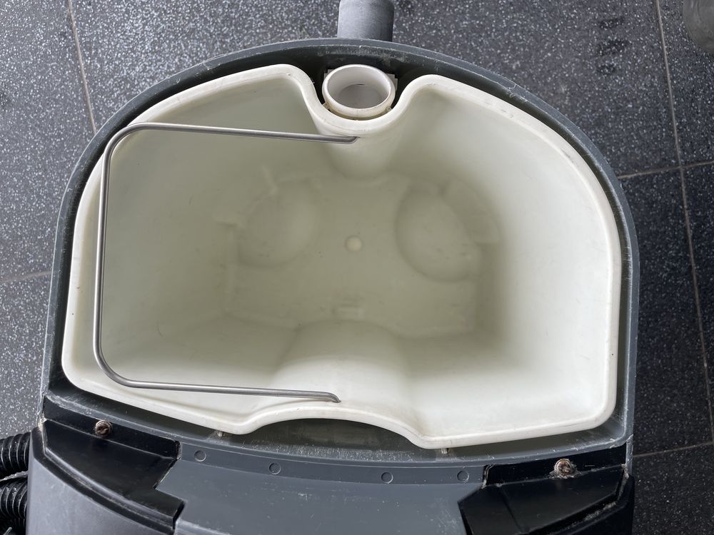 Пилосос миючий керхер KARCHER Puzzi 100 Super