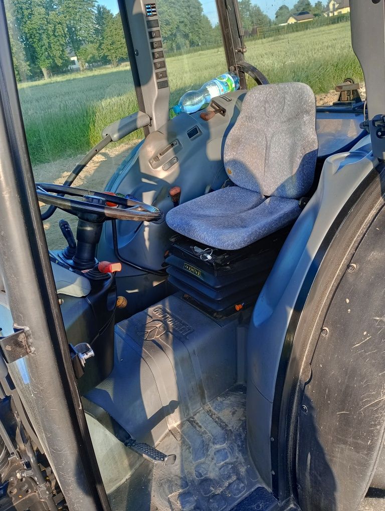 New Holland TN 85FA, 40km/h , sprawna Klima , hamulce na 4 koła
