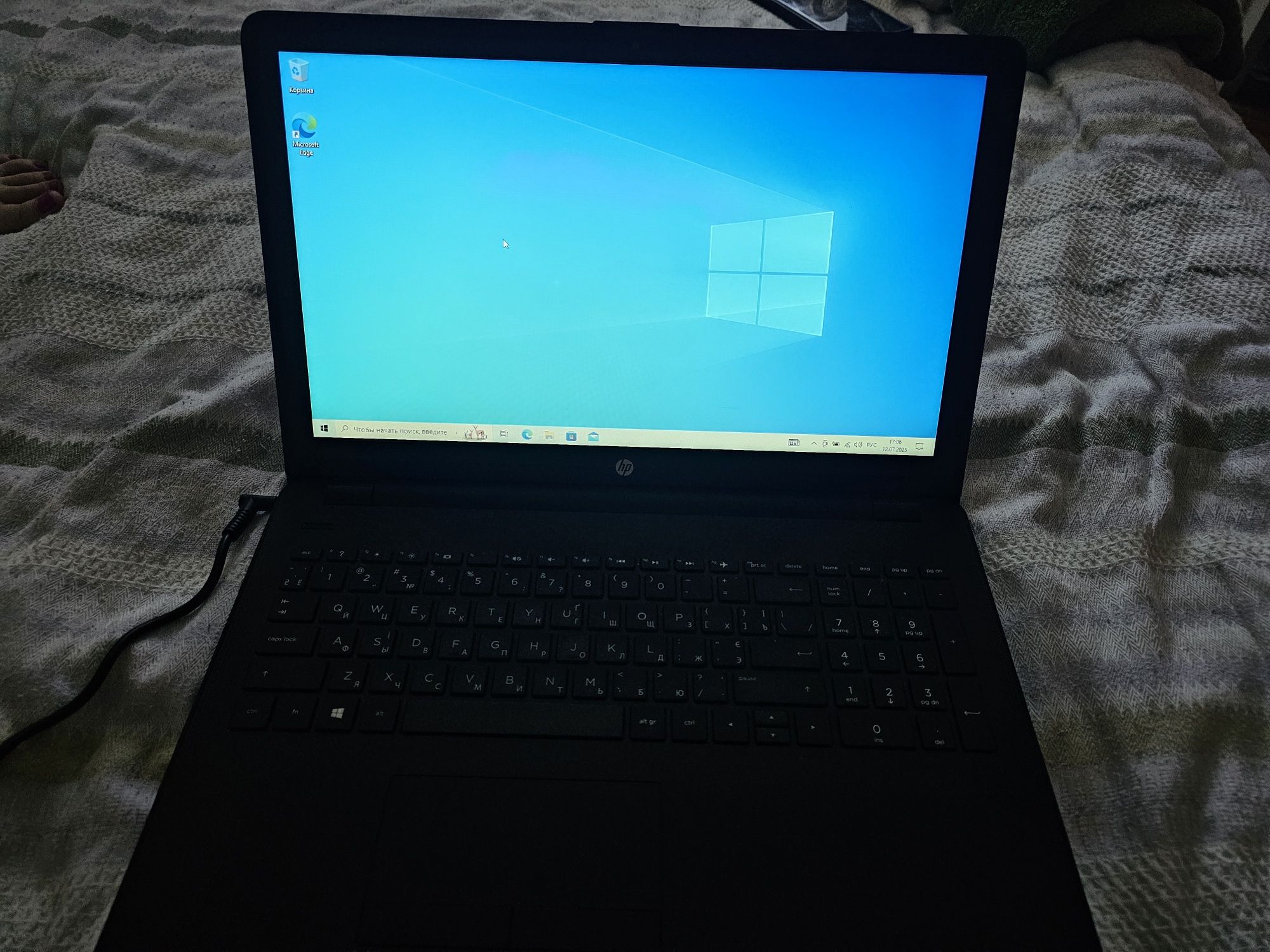 Ноутбук HP Notebook 15-rb000ua