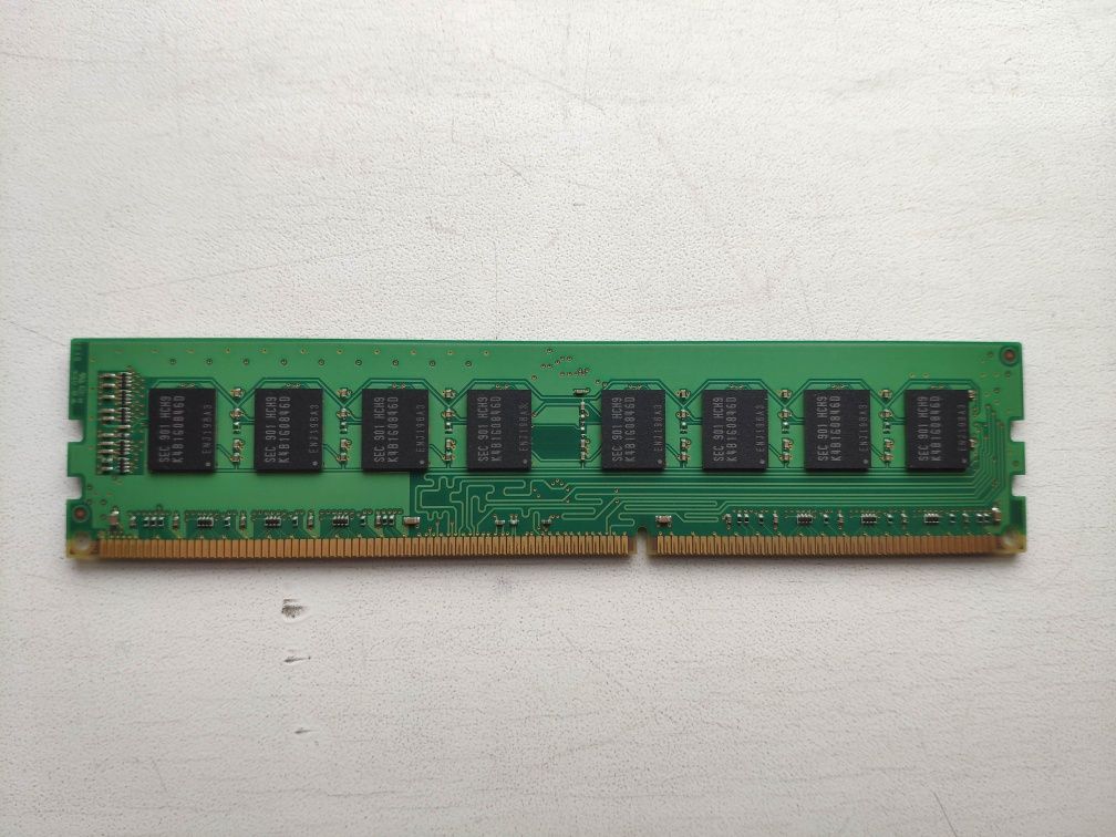 Оперативная память 1 GB ddr3