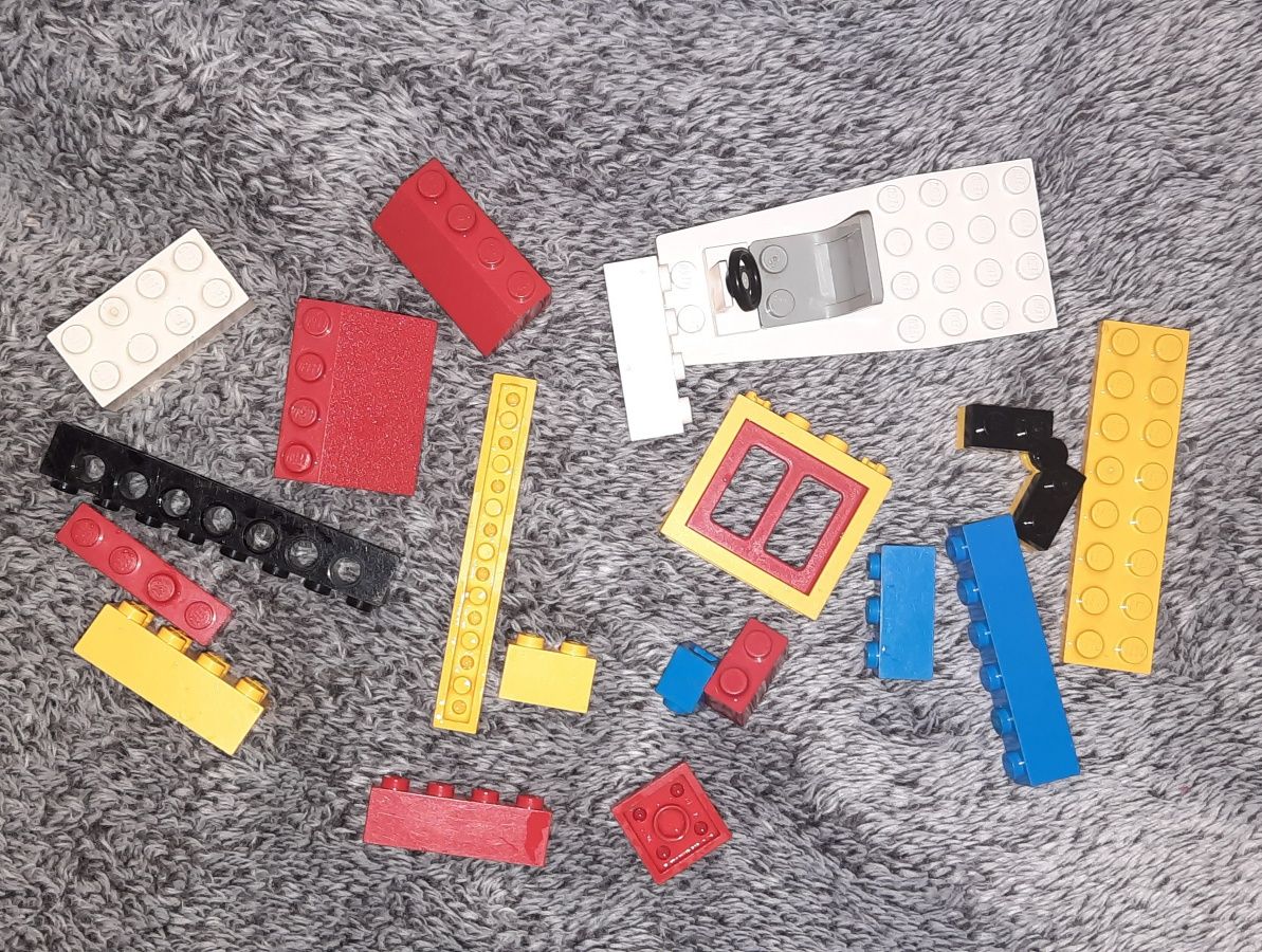 Zestaw klocków lego mix kolorów i kształtów różne części