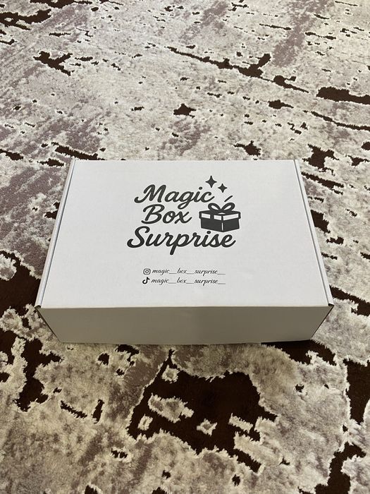 Продам брендовані коробки 34*24*10 гофрокартон