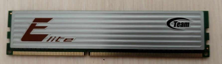 Оперативна пам'ять 2GB DDR3 1333