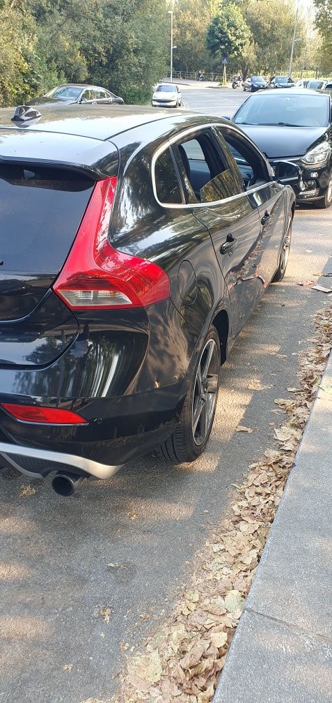 Volvo V40 Rdesign