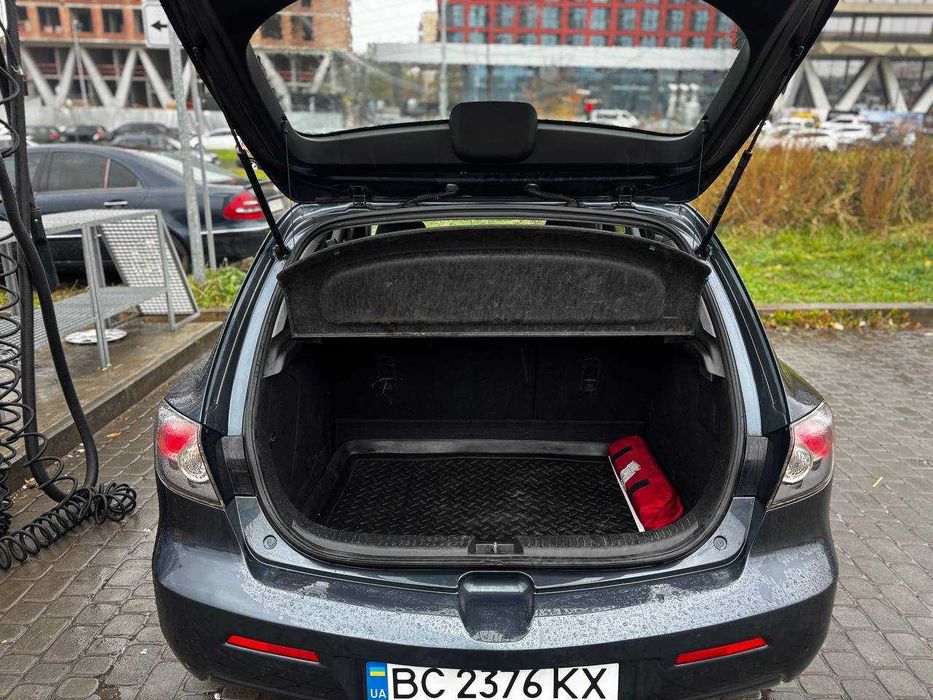 Автомобіль Mazda3 2008