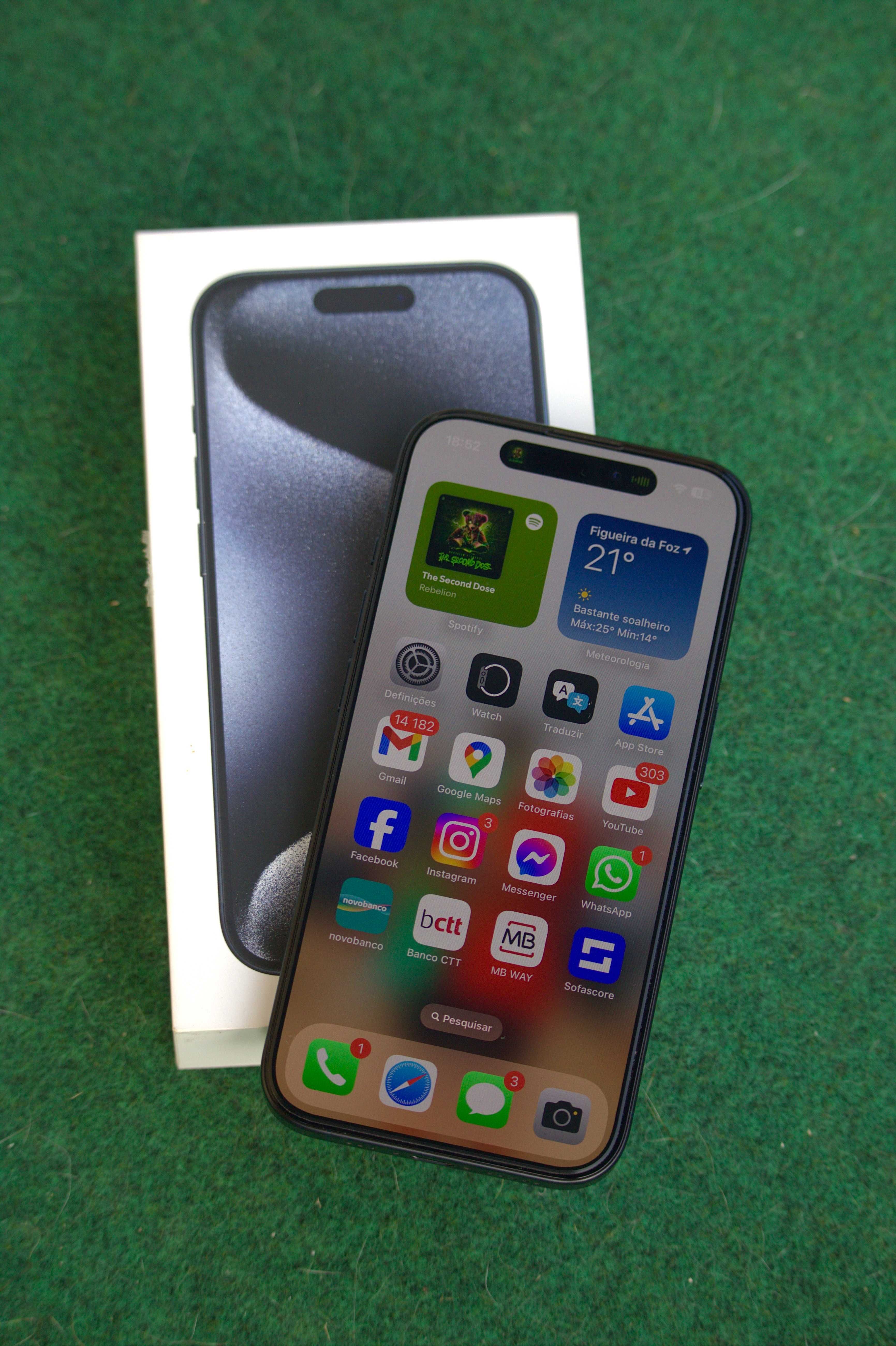 Vendo Iphone 15 Pro 256GB de Cor Azul Titanium com Garantia até 2026