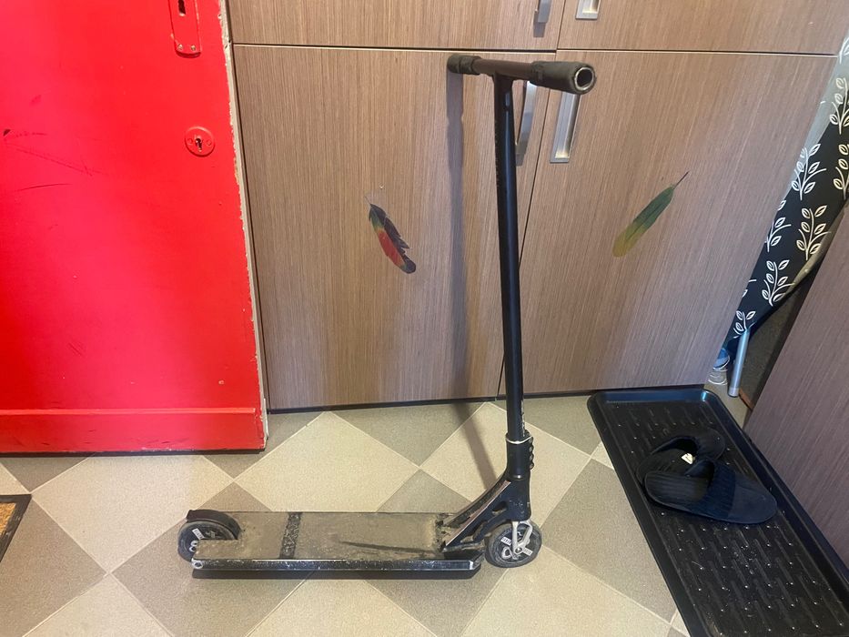 Sprzedam hulajnogę black mamba!