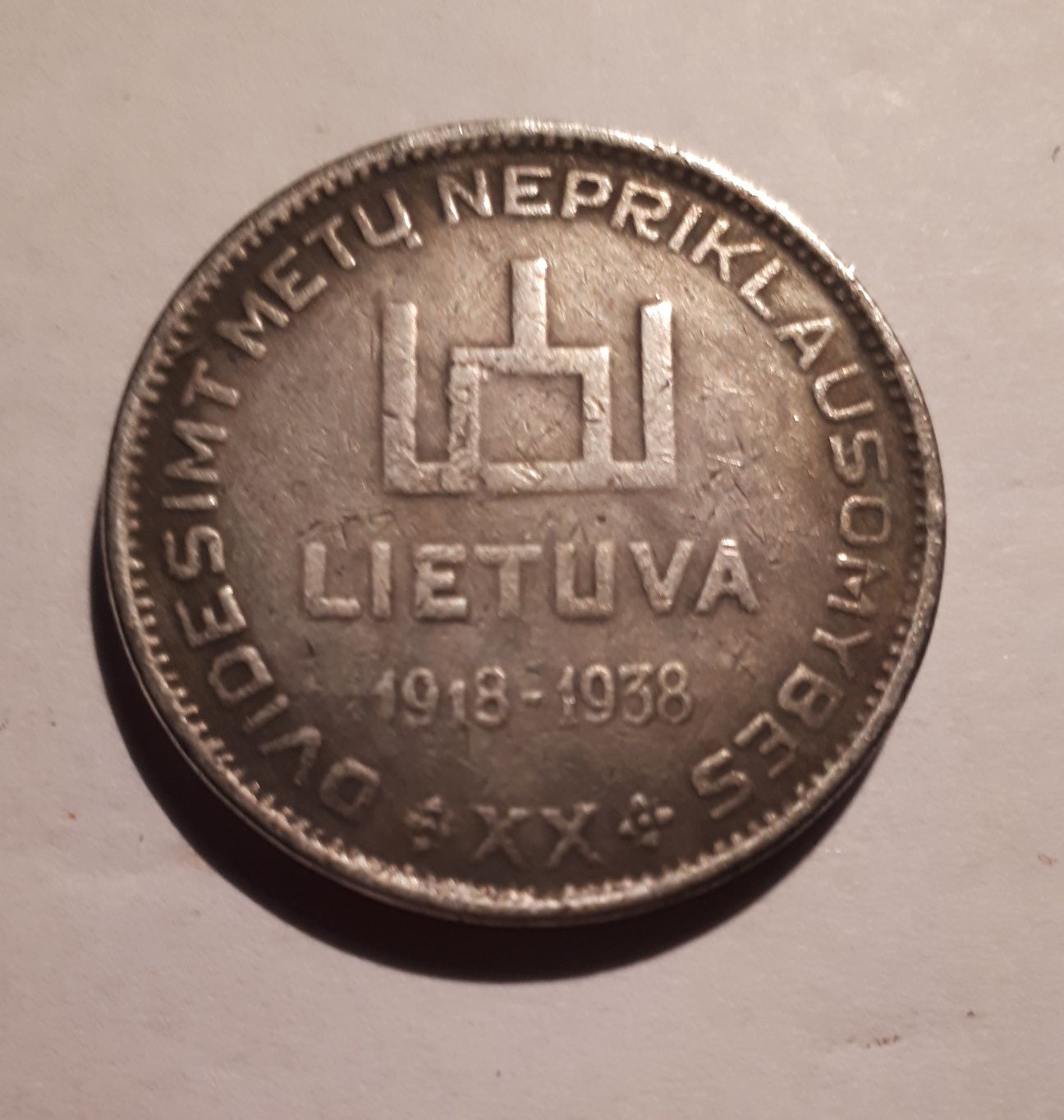 Replika monety litewskiej o nominale 10 litu 1938r. Smetona