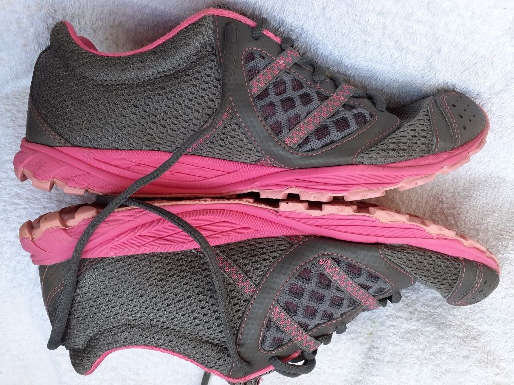 Кросівки жіночі 40 розмір 26см Кроссовки Asics New balance спортивные