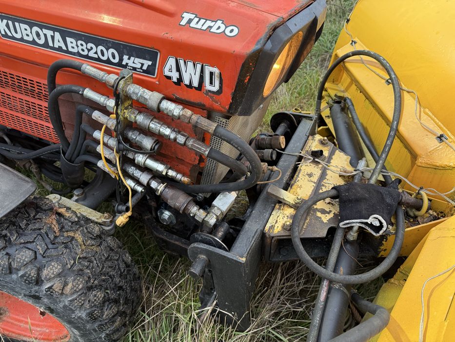 Ciagnik komunalny 4x4 osprzet zimowy akcja zima