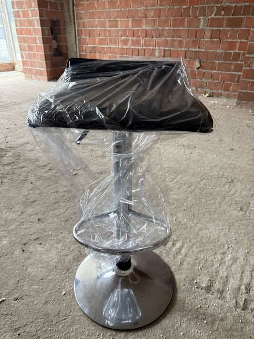 Продається крісло для бровіста