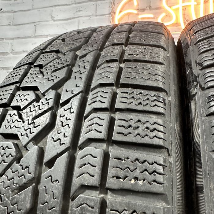 Пара 225 55 19 Kumho izen rv