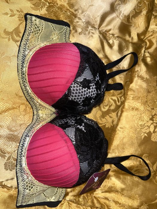 Бюстгальтери на любий смак