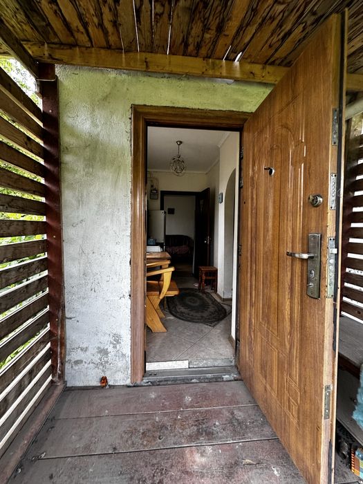 Продаж будинок 80 кв. м  з землею 7 соток м. Жидачів