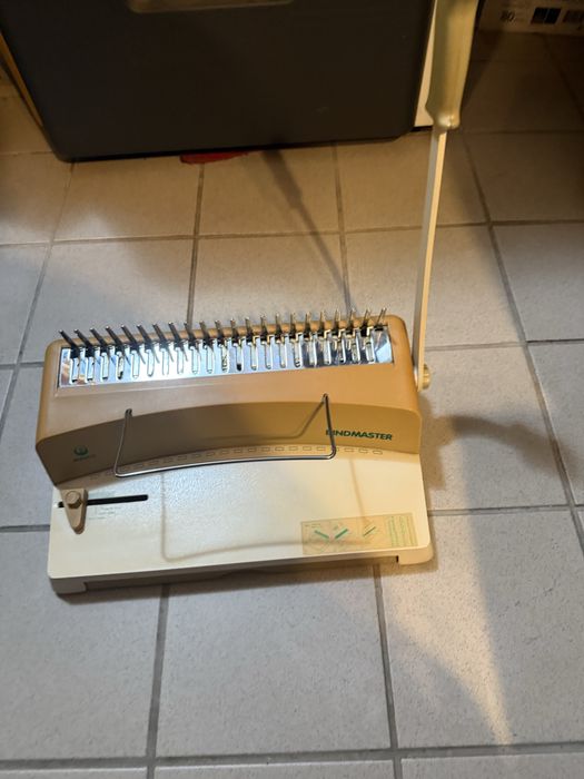 Bindownica BINDMASTER PAVO + grzbiety do bindowania