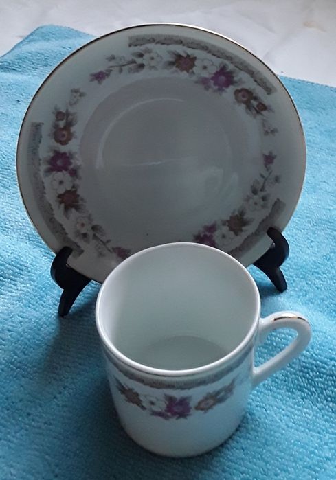 Conjunto 4 chávenas de café + pires, made in China